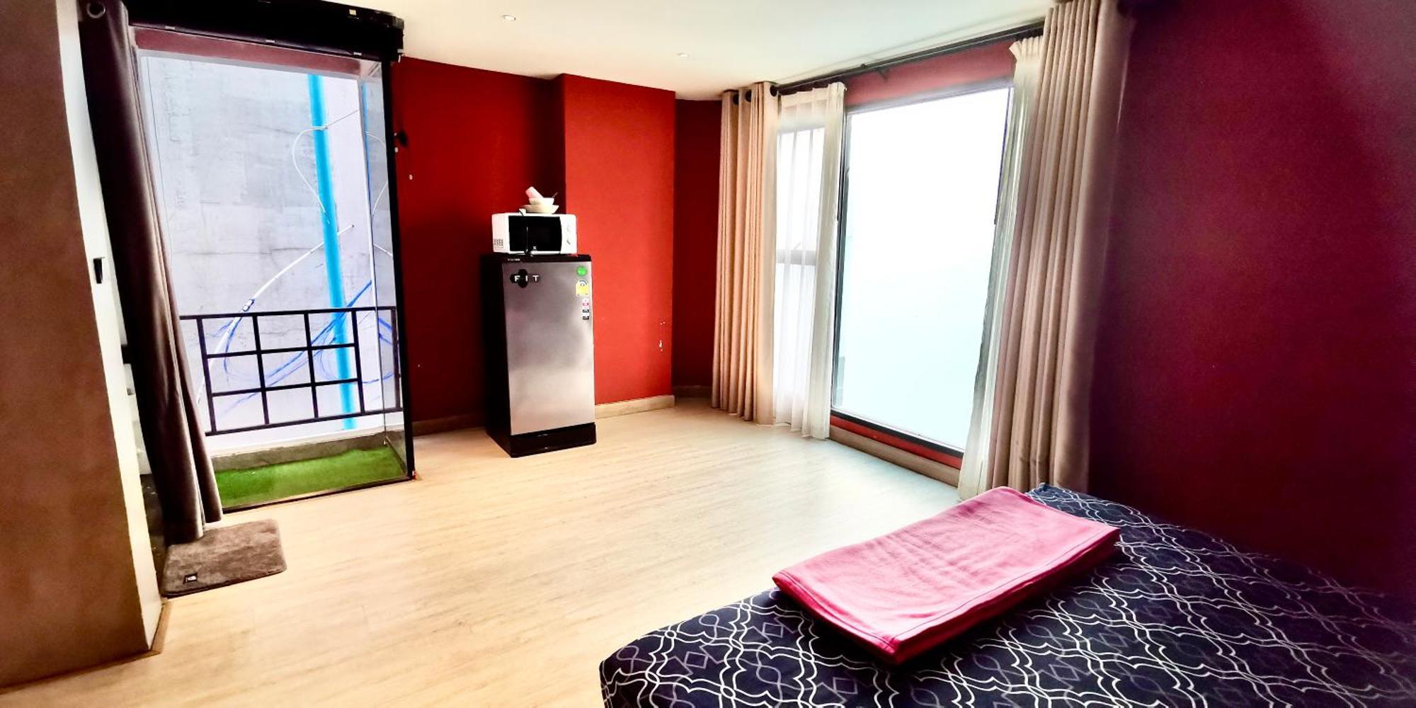 Hip And Funky Apartment Silom Soi 3, With Rooftop View Bangkok Exteriör bild